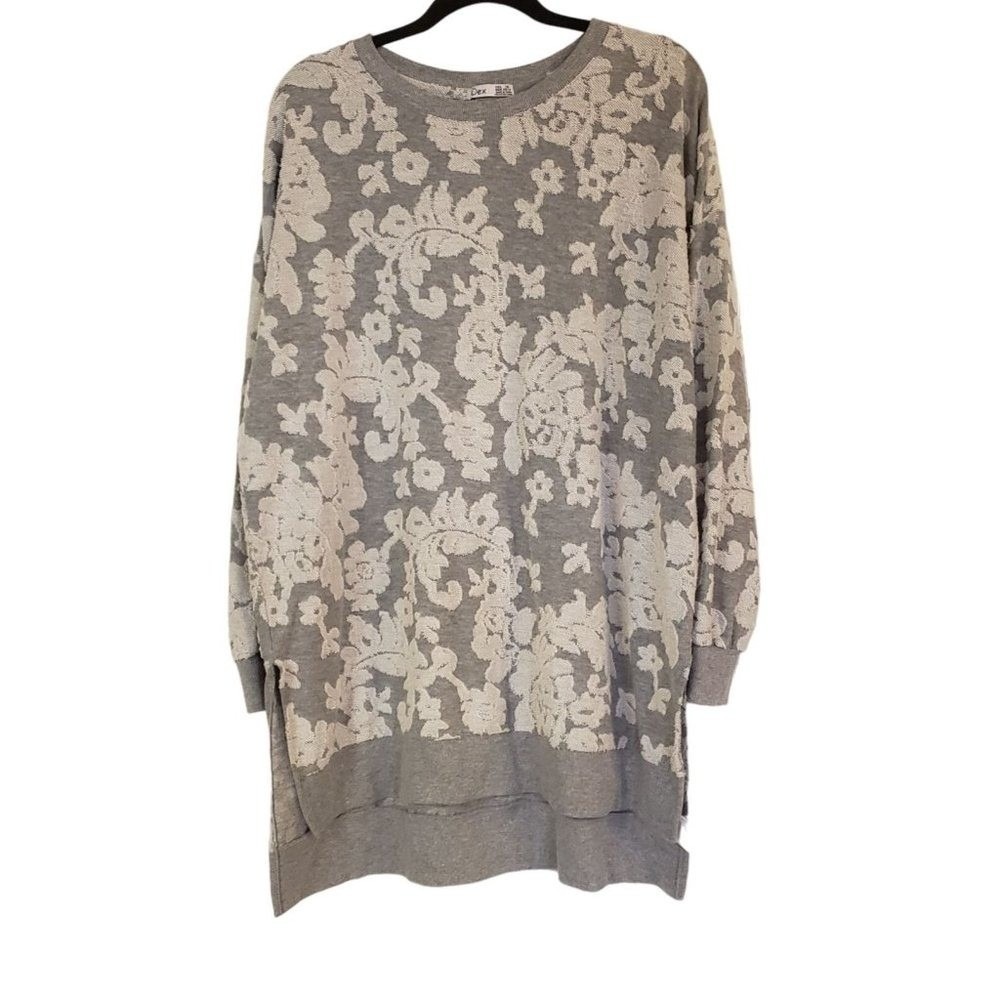 Dex Tunic floral‎ size 1X textured white floral gray long sleeve ribbed hem